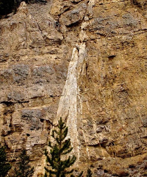 Seam Layer Cascade Closeup
