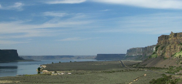 View Up  the Grand Coulee