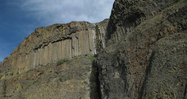 Basalt and Flow Intersection