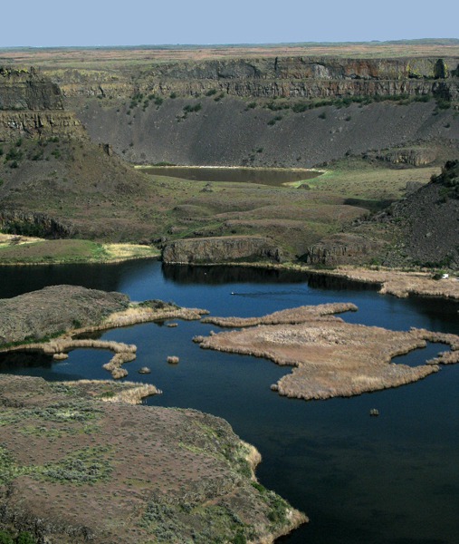 Dry Falls Plunge Pool Basin at Base of Massive Falls